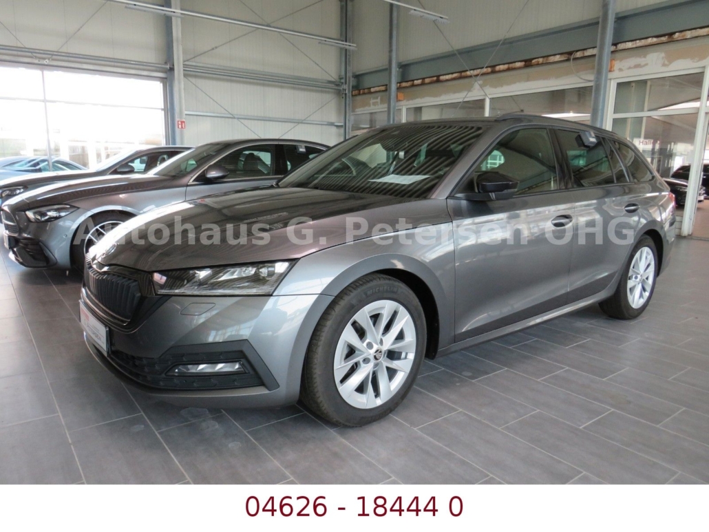 SKODA Octavia Combi*AHK*Navi*Kamera*Automatik*