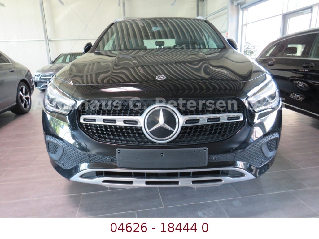 Mercedes-Benz GLA 200*Kamera* LED*NAVi*Spiegel*18*SHZ*