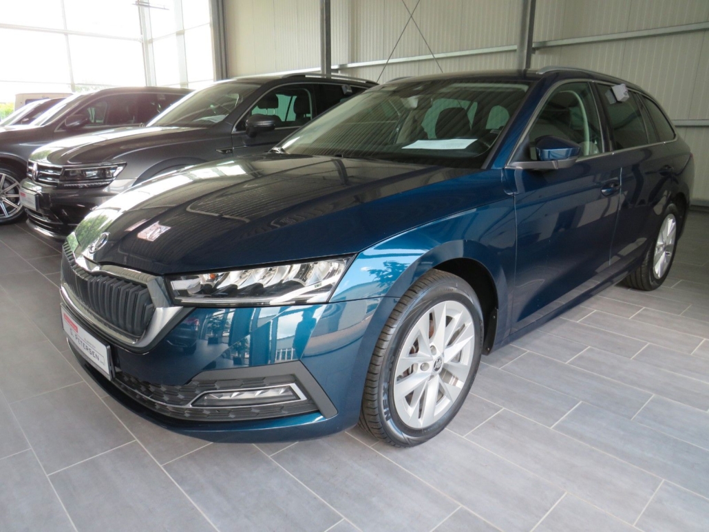SKODA Octavia Style*Automatik*Keyless*SHZ*ACC*SmartLin