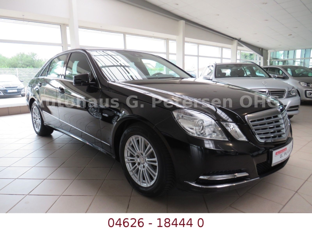 Mercedes-Benz E 200 CGI*Elegance*Xenon ILS*Fernl.*SHZ*Autom.*