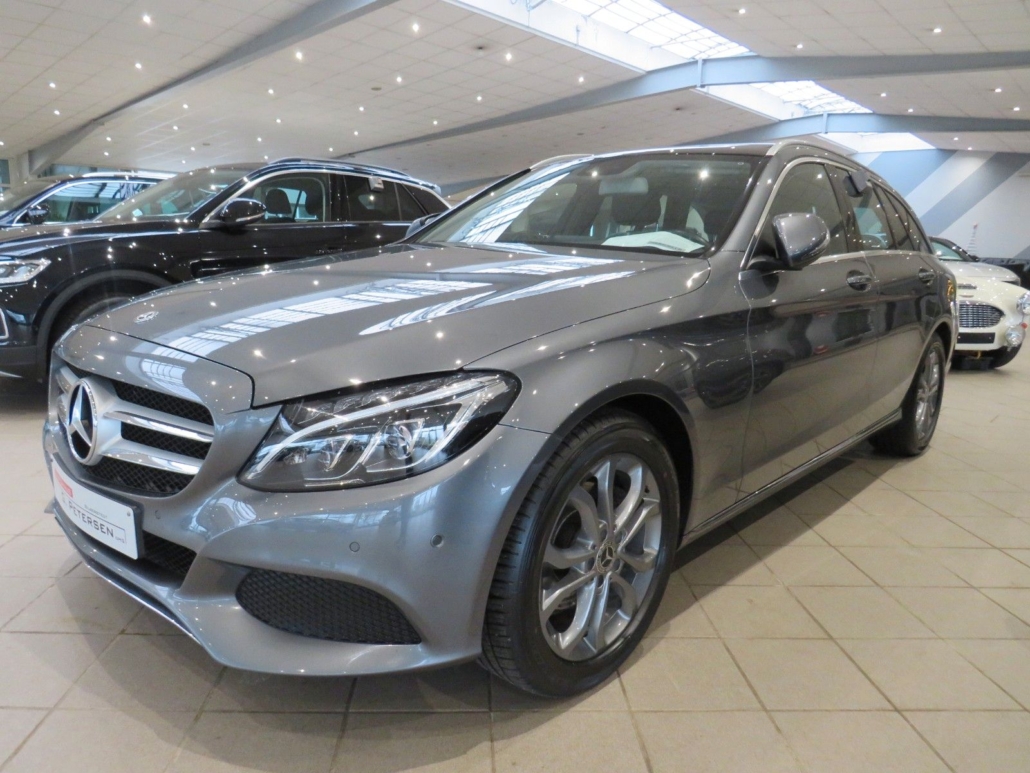 Mercedes-Benz C 220 T d*AHK*LED Multi*Fernlicht*Panorama*Toten