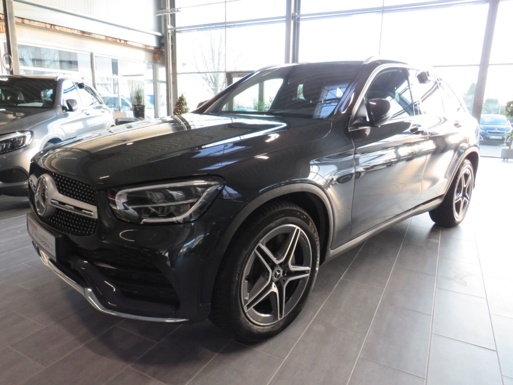 Mercedes-Benz GLC 220 d 4M*AMG*AHK*Distronic*CAM*LED